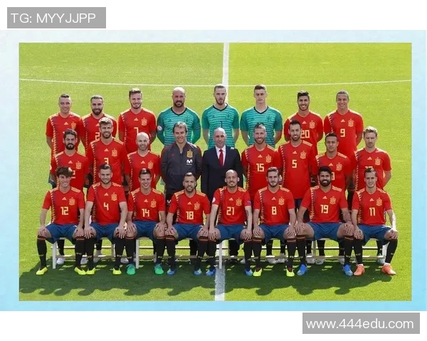 世界杯足球明星队的辉煌历程与传奇球员背后的故事揭秘